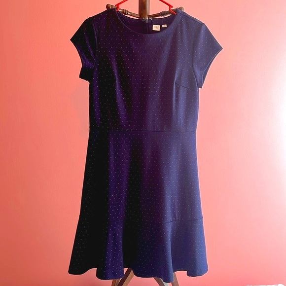 Gap Dress - Picture 1 of 9
